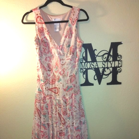 dressbarn Dresses & Skirts - Dress Barn- Paisley Sleeveless Cream Dress w/Peach and Teal pattern- sz 10